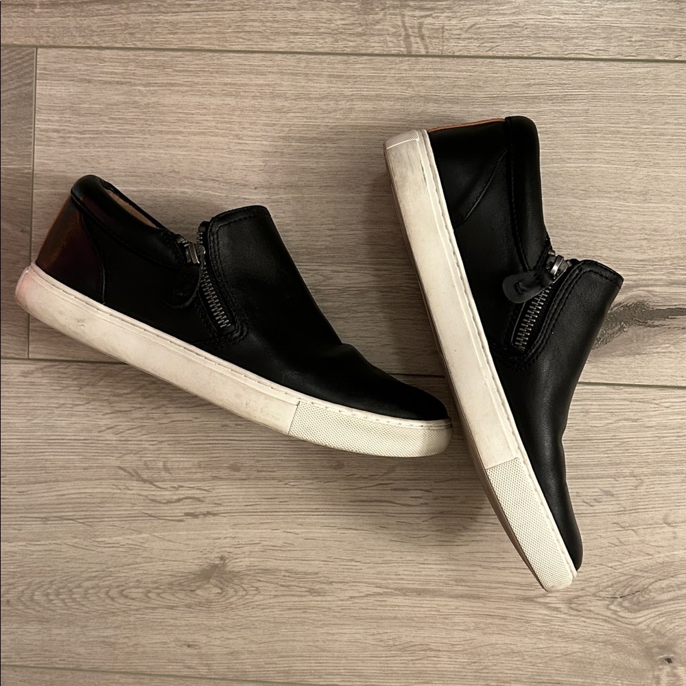 Gentle Souls Lowe Black Leather Slip On, Zip Up Sneakers - Picture 11 of 13